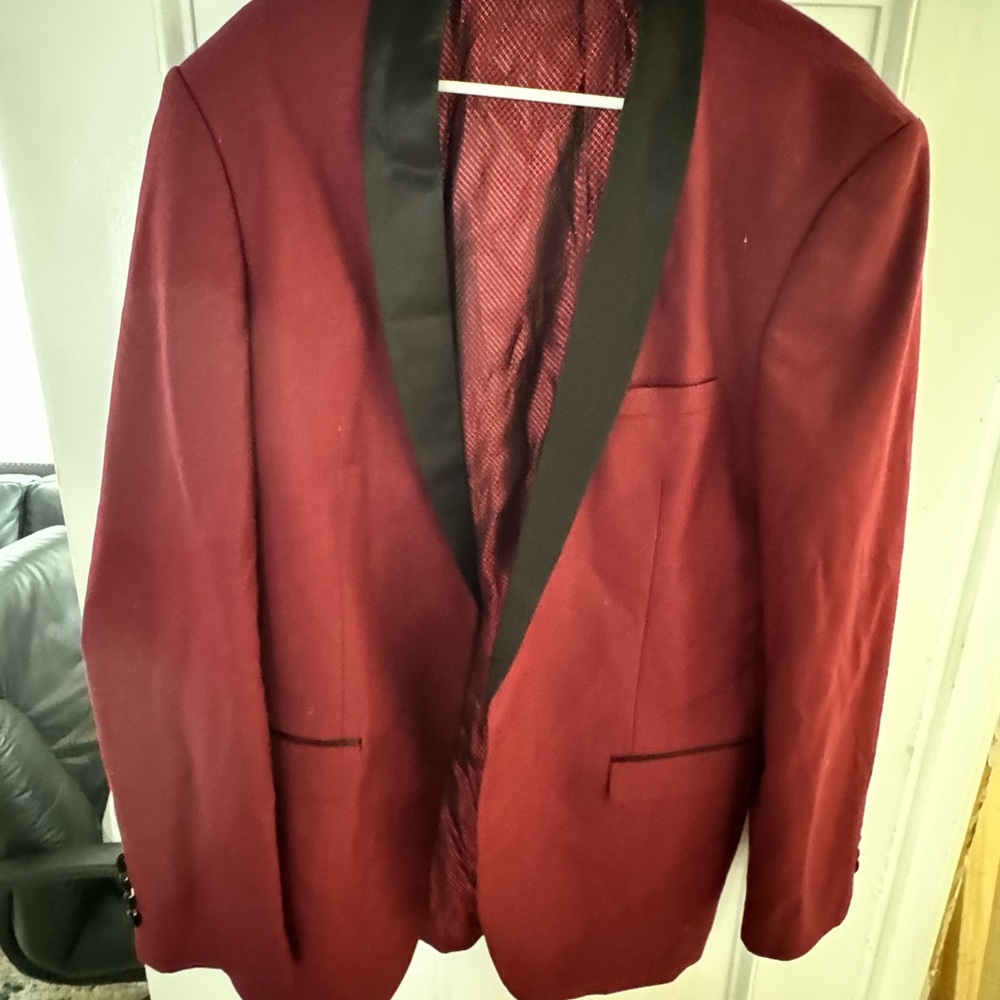 Men's Burgundy Blazer with Black Lapel top and bottom slim fit pants are 40 /32